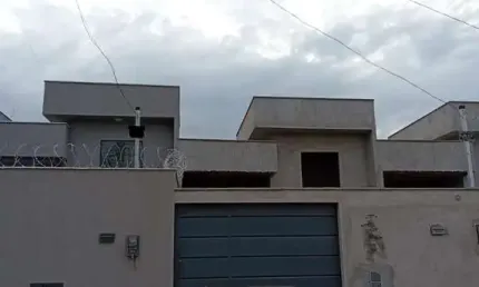 Casa setor comendador walmor casa de rua com 3 quarto(s) e 2 banheiro(s) à venda, 100 por r$ 310.000 no setor virgínia parque	 vn31875