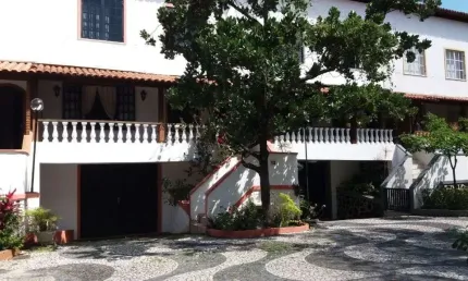 Village com 3 dormitórios à venda, 203 m² por R$ 660.000,00 - Itapuã - Salvador/BA