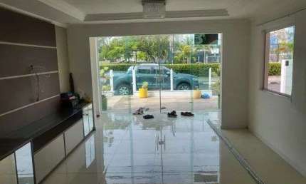 Casa com 4 dormitórios à venda, 250 m² por R$ 1.300.000,00 - Jockei Club - Lauro de Freitas/BA