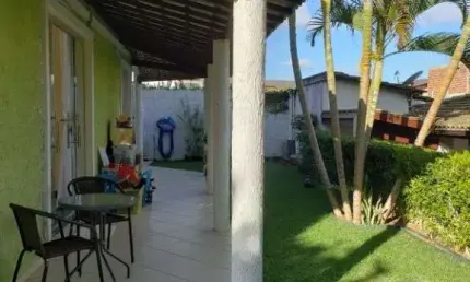 Casa com 4 dormitórios à venda, 162 m² por R$ 720.000,00 - Centro - Lauro de Freitas/BA