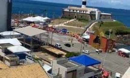 Apartamento com 4 dormitórios à venda, 154 m² por R$ 1.050.000,00 - Barra - Salvador/BA