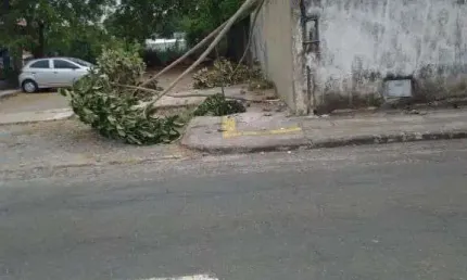 Casa com 4 dormitórios à venda, 550 m² por R$ 1.550.000,00 - Stiep - Salvador/BA