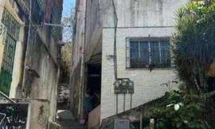 Prédio à venda por R$ 270.000,00 - Garcia - Salvador/BA