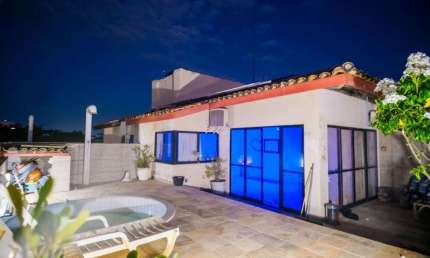 Apartamento com 3 dormitórios para alugar, 230 m² por R$ 3.213,00/mês - Villas do Atlântico - Lauro de Freitas/BA