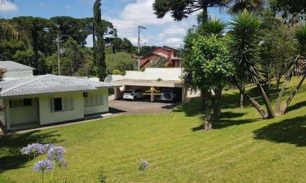 BELÍSSIMA CASA À VENDA EM ANA RECH EM CAXIAS DO SUL