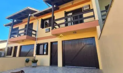 Casa com 3 quartos à venda na Ana Rech, Caxias do Sul 