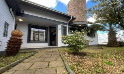 CASA MOBILIADA À VENDA NO BAIRRO JARDIM ELDORADO COM 3 DORMITÓRIOS SENDO 1 SUÍTE E COM 4 VAGAS DE GARAGEM