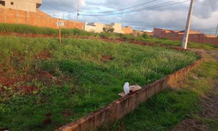 TERRENO COMERCIAL DE ESQUINA NA JARDIM VERONA ZONA NORTE