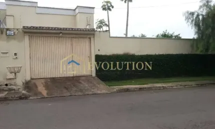 Casa com 2 quartos à venda na Avenida Parque, Setor Três Marias, Goiânia