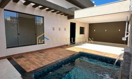Casa com 3 quartos à venda no Setor Central, Goiânia 
