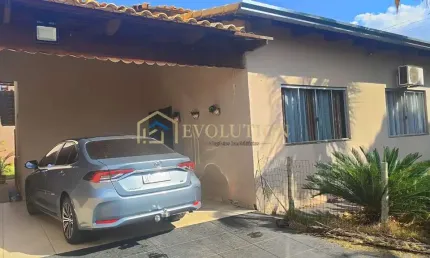 Casa com 3 quartos à venda na Rua Presidente George Washington, 7, Jardim Presidente, Goiânia