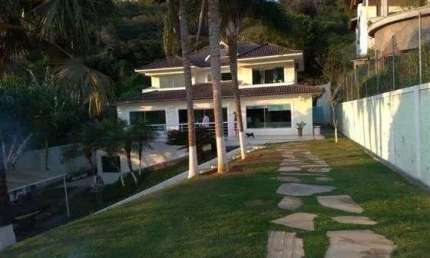 Casa com 4 quartos para alugar na Ferradura, Armação dos Búzios 