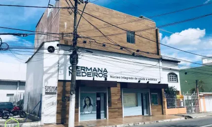 Casa comercial à venda no Centro, Macaé 