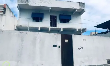 Casa comercial à venda na Avenida Evaldo Costa, 940, Sol e Mar, Macaé