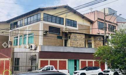 Casa comercial para alugar no Imbetiba, Macaé 