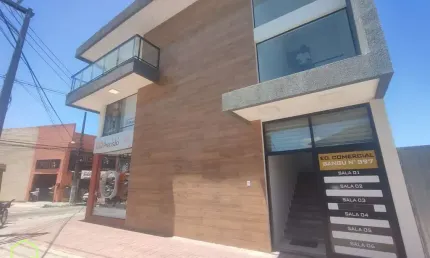 Sala Andar Comercial com 70m² em Liberdade, Rio das Ostras/RJ