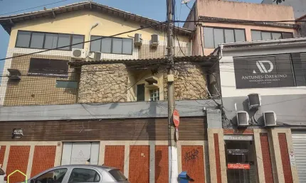 Casa comercial para alugar no Imbetiba, Macaé 