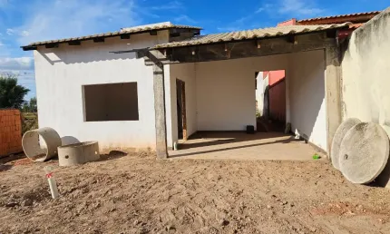 Vende-se casa em fase de acabamento no bairro jardim jockey club