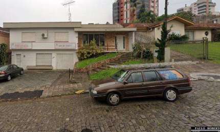 Excelente  Casa Comercial, no Centro de Taquara- RS.