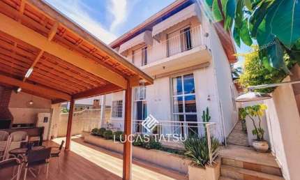 Casa com 3 dormitórios à venda, 262 m² por R$ 1.610.000 - Jardim Esplanada - São José dos Campos/SP