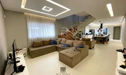 Casa com amplo quintal e 3 dormitórios - Conjunto Residencial Trinta e Um de Março - SJCampos/SP