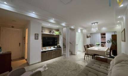 CASA A VENDA NO RES. CANTO DA NATUREZA, 88M² A.C E 150M² DE TERRENO, 3 SUÍTES, SALA 2 AMBIENTES, COZINHA PLANEJADA, AREA GOURMET, DEPOSITO, 2VGS
