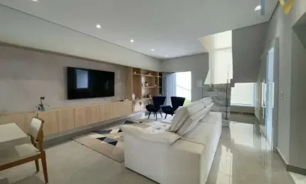 EXCEPCIONAL CASA A VENDA NO RESIDENCIAL DOS IPÊS, 3 QUARTOS (1 SUÍTE C/CLOSET), ÁREA GOURMET, PISCINA,PLANEJADOS EM TDS AMBIENTES, 4 VAGAS DE GARAGEM.