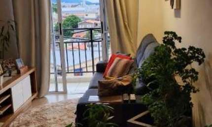 APARTAMENTO DE 54M² NO RESIDENCIAL IMPERATOR, 2 QUARTOS, SALA P/ 2 AMBIENTES, VARANDA, COZINHA , LAVANDERIA, 1 VAGA DE GARAGEM, COM MÓVEIS PLANEJADOS.