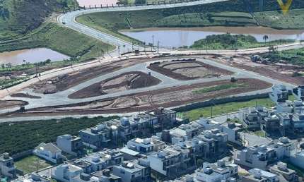 Terreno á venda no Condomínio Reserva dos Lagos, Jundiaí-SP, 150m² - Loteamento com 157 lotes no Bairro Corrupira, Lazer Completo!
