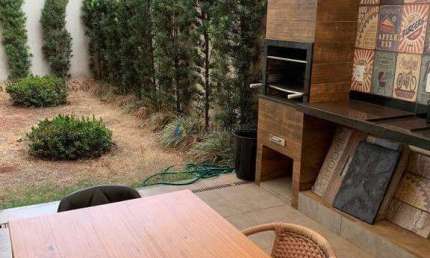 Apartamento Térreo com Amplo Quintal / Edificio Due Fratelli