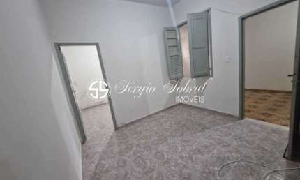 Casa com 1 quarto para alugar na Rua Comendador Agostinho D'Almeida, Oswaldo Cruz, Rio de Janeiro, 30 m2 por R$ 1.012