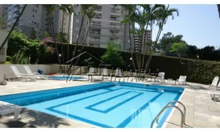 Apartamento - cobertura na região nobre da cidade com vista espetacular !