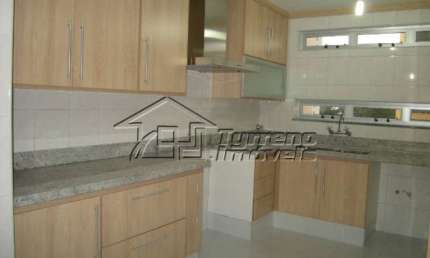 Amplo apartamento na Vila Adyana - 210 m² - 3 vagas