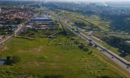 Excelente Área com 52.000m² vocação comercial e industrial