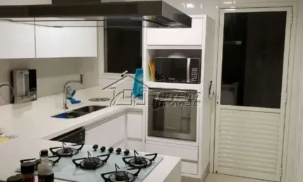 Lindo apartamento no Aquarius Resort. Andar alto e sol da manhã