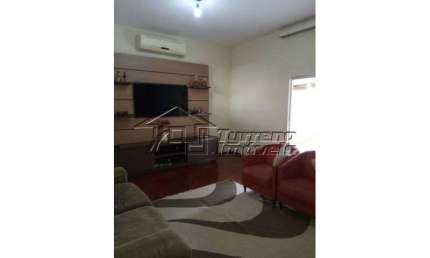 Excelente casa com 4 dormitórios a venda na Zona Sul