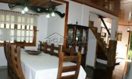 Casa com 5 quartos à venda no Centro, Campos do Jordão 