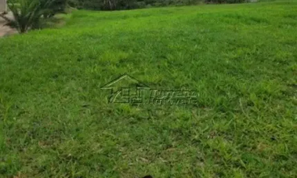 Terreno em condomínio fechado de alto padrão em Jacareí - SP