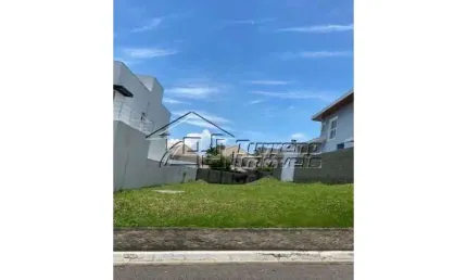 Terreno com 470m² em condomínio de alto padrão no urbanova
