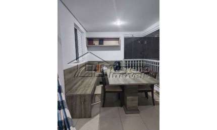 Apartamento com 4 dormitórios, sendo 1 suíte no Jardim Aquarius