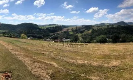 Terreno com 1100m² em condomínio de alto padrão próximo a tamoios