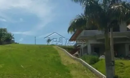 Excelente terreno em condomínio fechado em Paraibuna