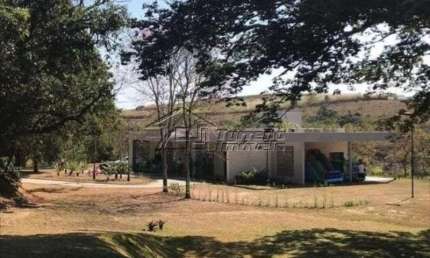 Terreno com 540m² em condomínio fechado em Caçapava
