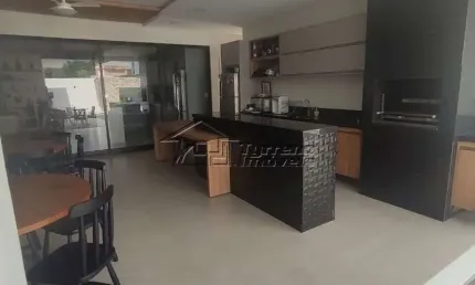 Casa com 5 suítes em condomínio de alto padrão no urbanova