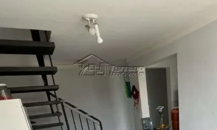 Apartamento duplex à venda com excelente localização no Jardim América