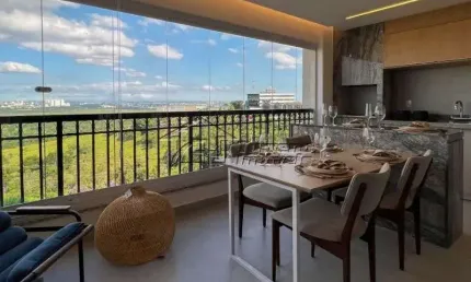 Apartamento andar alto! 3 suítes e 4 vagas de garagem!