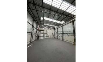 Galpão para locação com 180m² no Jardim Paulista - SJCampos