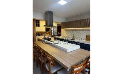 Lindo apartamento à venda com excelente localização no Jardim Aquarius