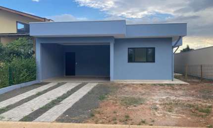 Casa em Condomínio para Venda em Holambra, Residencial Portal do Sol, 2 dormitórios, 1 suíte, 2 banheiros, 1 vaga