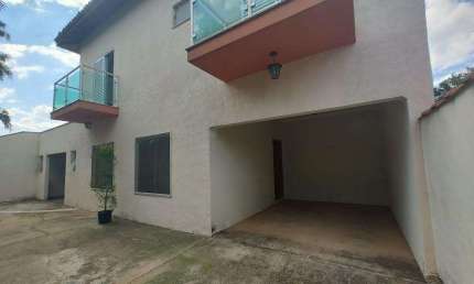 Casa para Venda em Holambra, Jardim Holanda, 3 dormitórios, 1 suíte, 2 banheiros, 4 vagas